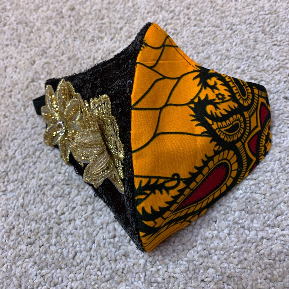 Face mask half African print / half floral print